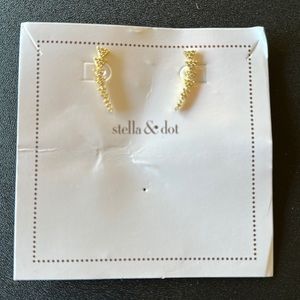 Stella and Dot NIB gold earring ear climbers